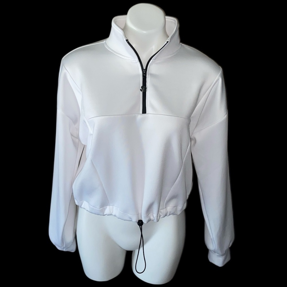 Sports Illustrated Women’s White 1/4 Zip Long Sleeve Pullover Top Size Medium - Picture 1 of 5